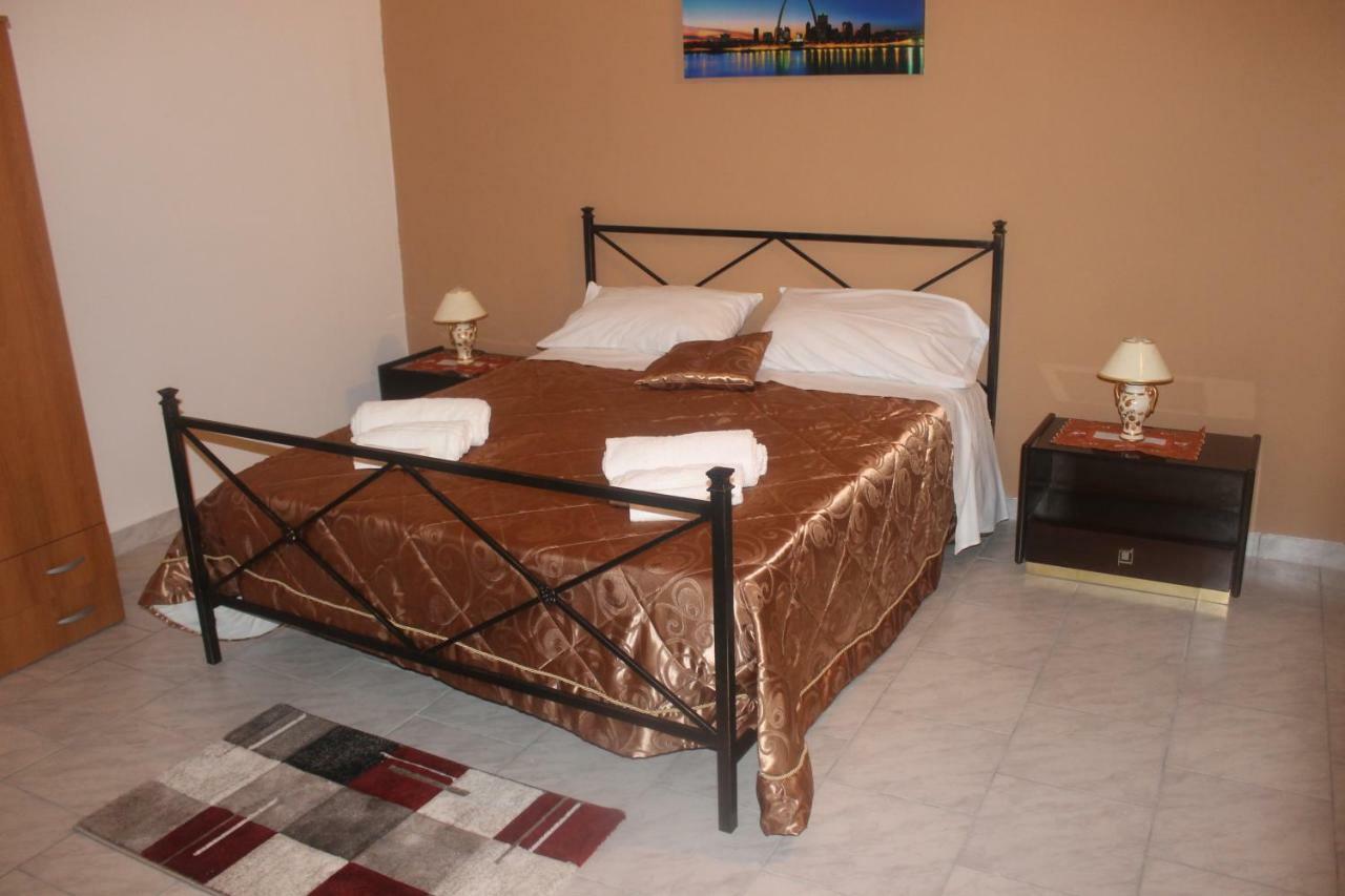 Gisira Appartment Catania Luaran gambar